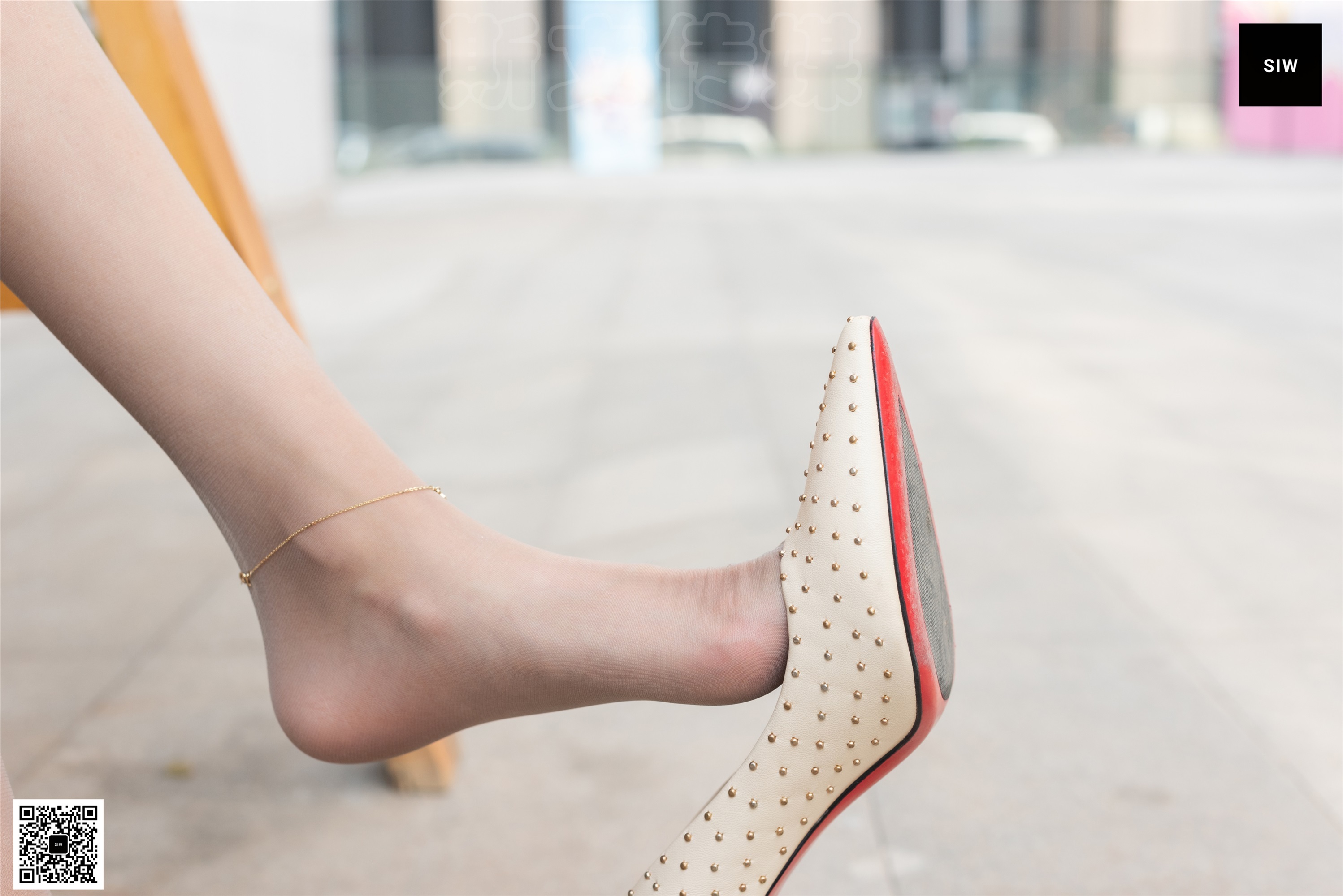 SIW斯文传媒 065 黑丝飘带灰格子优雅淑女连衣裙 - 蓉儿